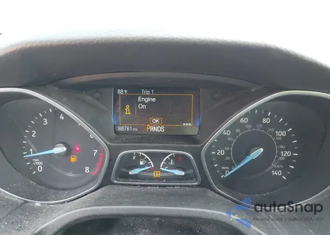 2016 Ford Focus Se z USA, uszkodzony, nr VIN 1FADP3F25GL237153